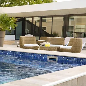 4* Otel Golden Tulip Aix Les Bains - &